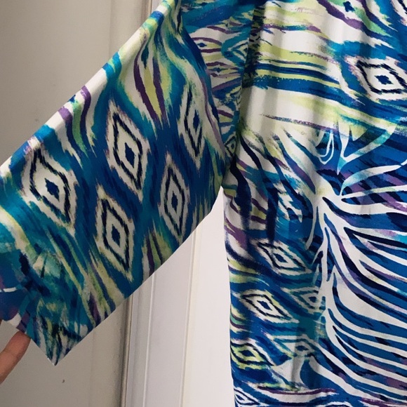 Chico’s top size 4 - Picture 2 of 3